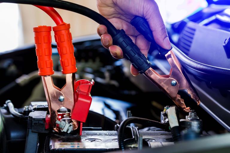 /medias/AI-Content-Story-5-Why-Does-My-Car-Batter-Keep-Dying.f1cb27a519bdb5b6ed34049a5b86e317.r1qbCpZ1c.jpeg?context=bWFzdGVyfGltYWdlc3w1OTAwMHxpbWFnZS9qcGVnfHN5cy1tYXN0ZXIvaW1hZ2VzL2g4Zi9oZjYvODg1NDIxNTgxOTI5NC9BSS1Db250ZW50LVN0b3J5LTUtLS1XaHktRG9lcy1NeS1DYXItQmF0dGVyLUtlZXAtRHlpbmcuZjFjYjI3YTUxOWJkYjViNmVkMzQwNDlhNWI4NmUzMTcucjFxYkNwWjFjLmpwZWd8YWUyODM2MGU1ZjU3ODI3M2NiOTE4NjlhZmYyYTVjOTUyYjk3ZmYxZTBlNjhiMGUzZmM4MTVjM2ExYTBhYWNiOA